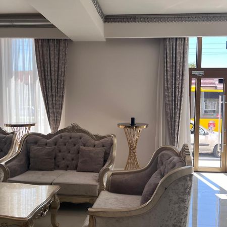 Regal Ballroom Caransebeş المظهر الخارجي الصورة